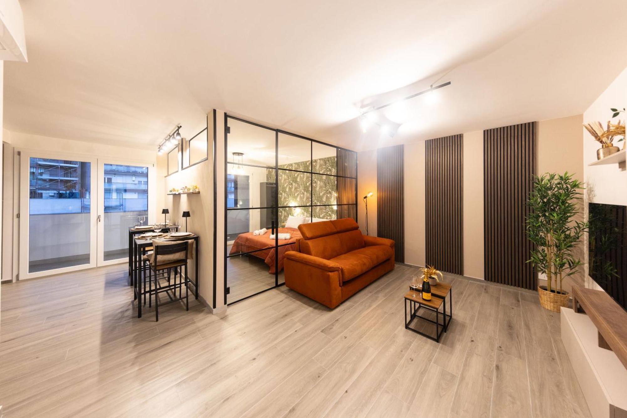 Urban Chic Luxury * Rom