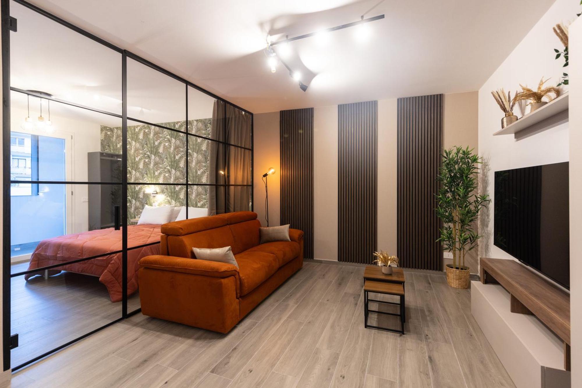 Urban Chic Luxury * Rom